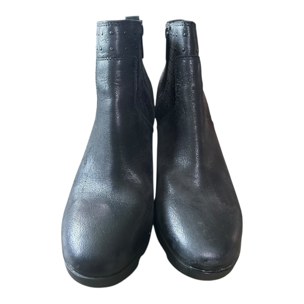 Sorel Black Leather Wedge Booties with Inner Zip and Textured Heel - Picture 2 of 5